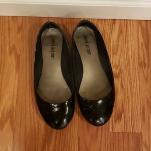 shiny black flats